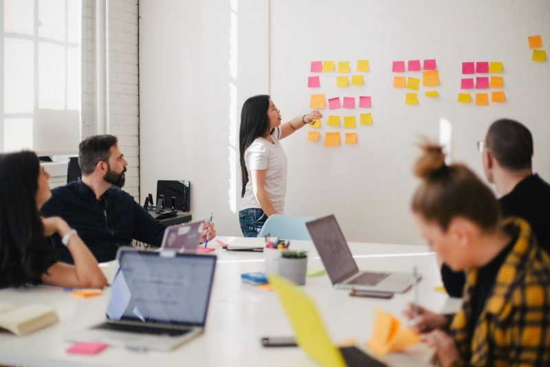 Actos de la empresa en Perú